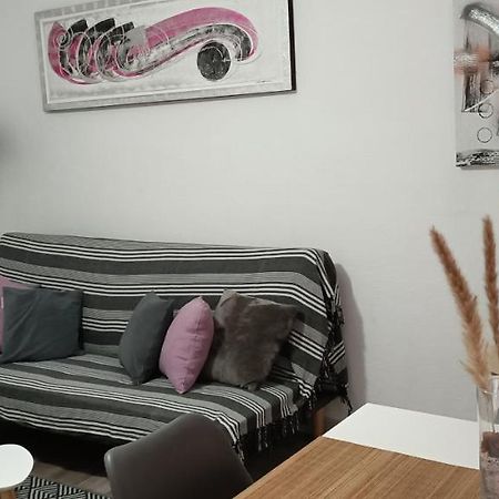 Appartement Tout Confort Салоу Екстер'єр фото