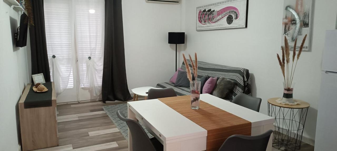Appartement Tout Confort Салоу Екстер'єр фото